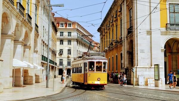 Buying Property in Portugal as a Foreigner: The NIF, the Process, and What Changed