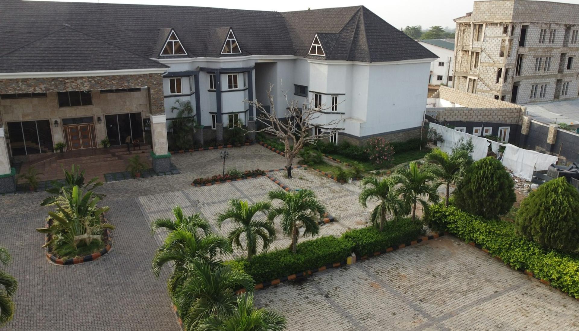 Heritage Group Limited: Five Subsidiaries, Two Addresses and a Delivery Record That Stops in 2019