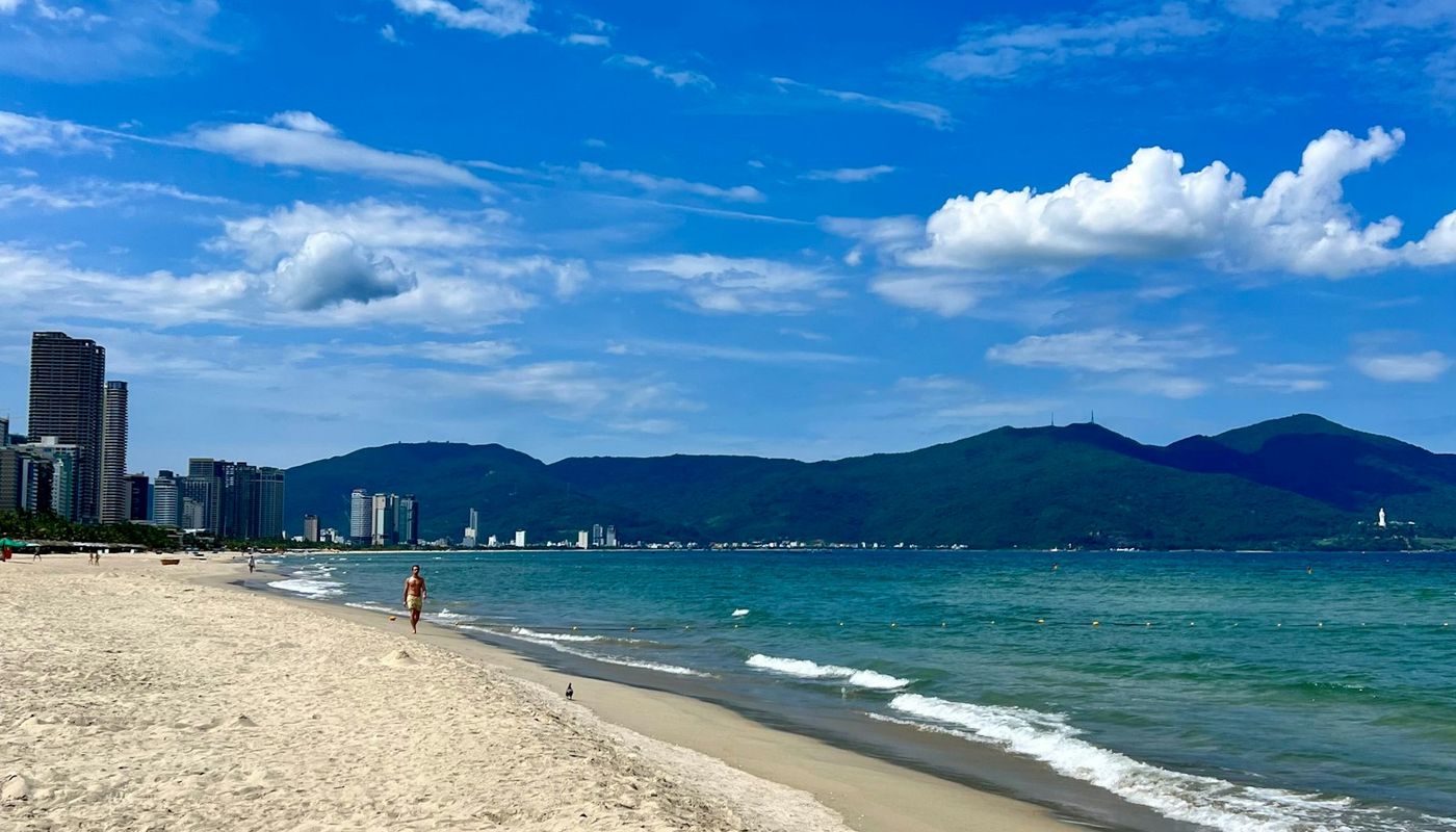 Da Nang Beachfront Condo Prices Per Square Meter in 2025 and 2026: What Foreign Buyers Are Actually Paying
