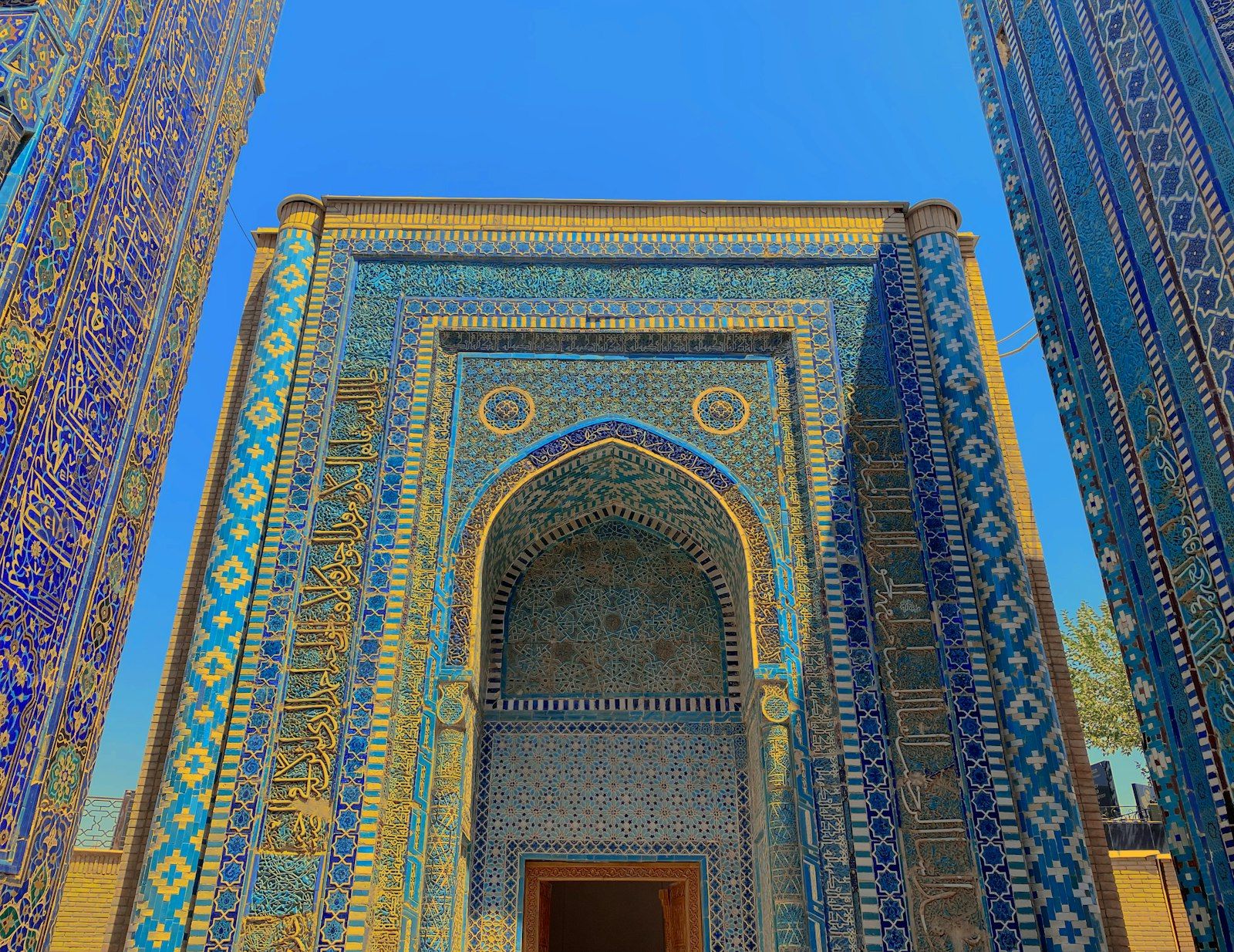 Can Foreigners Buy Property in Uzbekistan? The Land, Building and 108-Country Rules