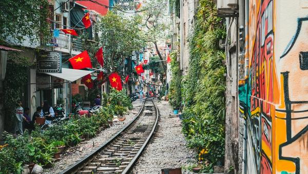 Da Nang vs. Ho Chi Minh City vs. Hanoi: Where Should Foreign Investors Buy?