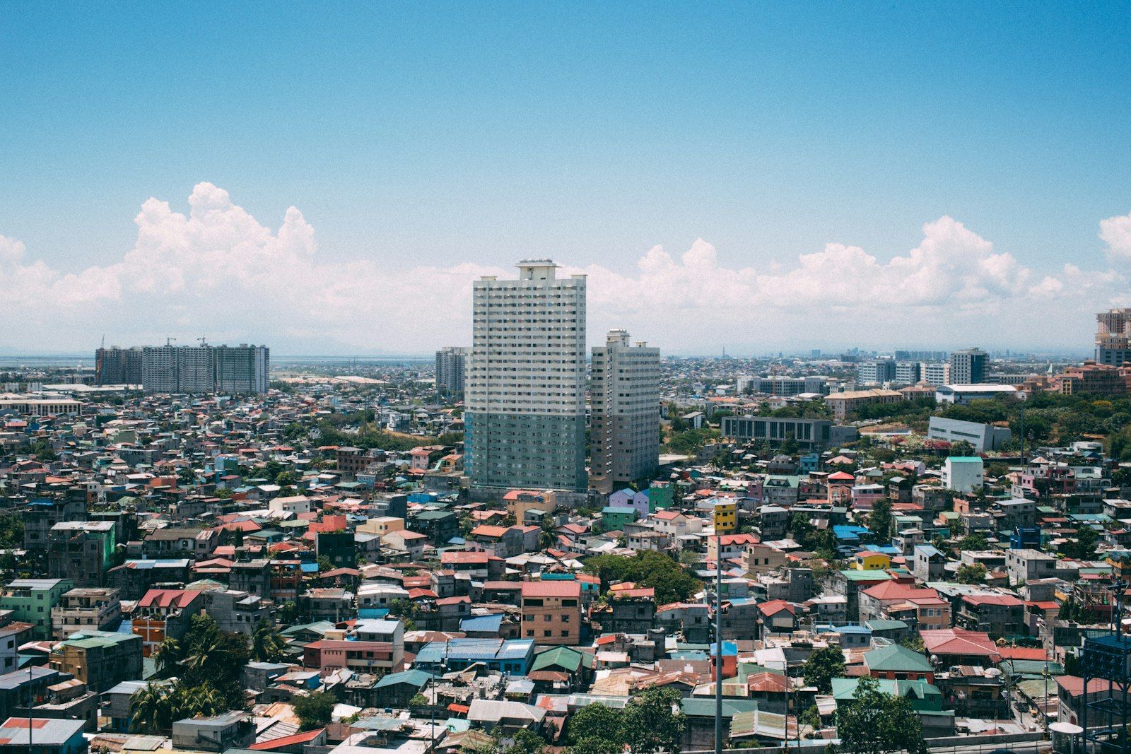 Philippine Central Bank Raises Policy Rate to 5 Percent in Third Hike of 2026