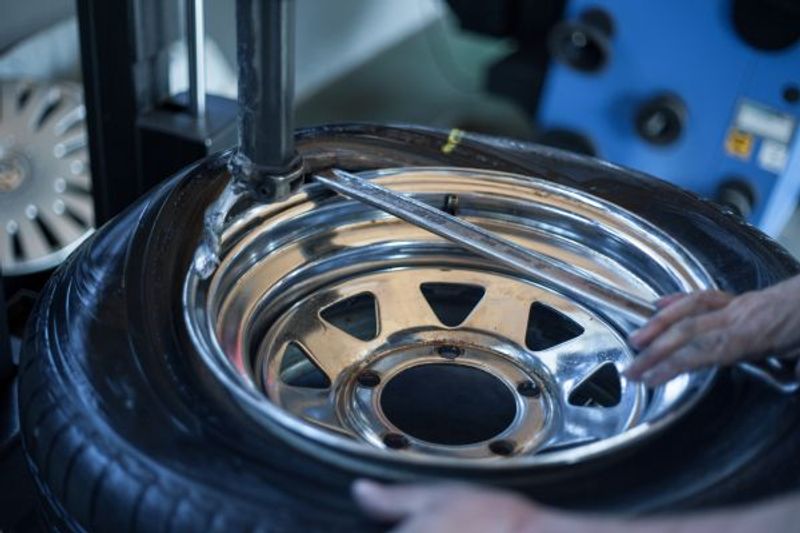 The Difference Between Mobile Wheel Repair and Alloy Wheel Repair