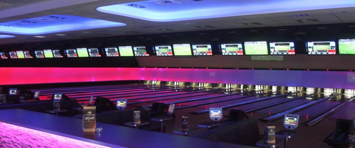 A wide view of Bowling Lounge MG.