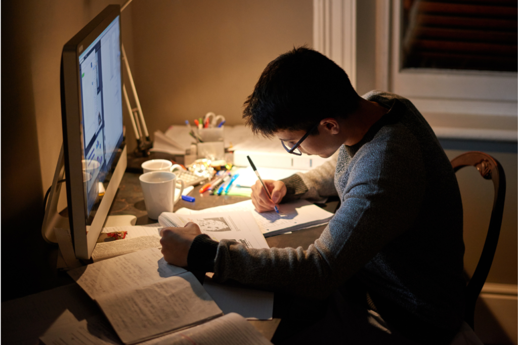 In-Person Home Tuition vs. Online Tuition