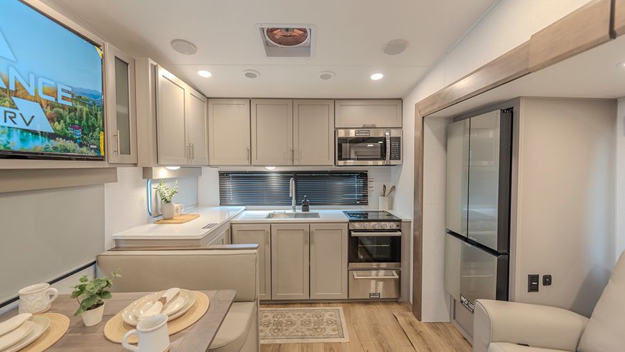 2026 Alliance Avenue 23ML photo 3