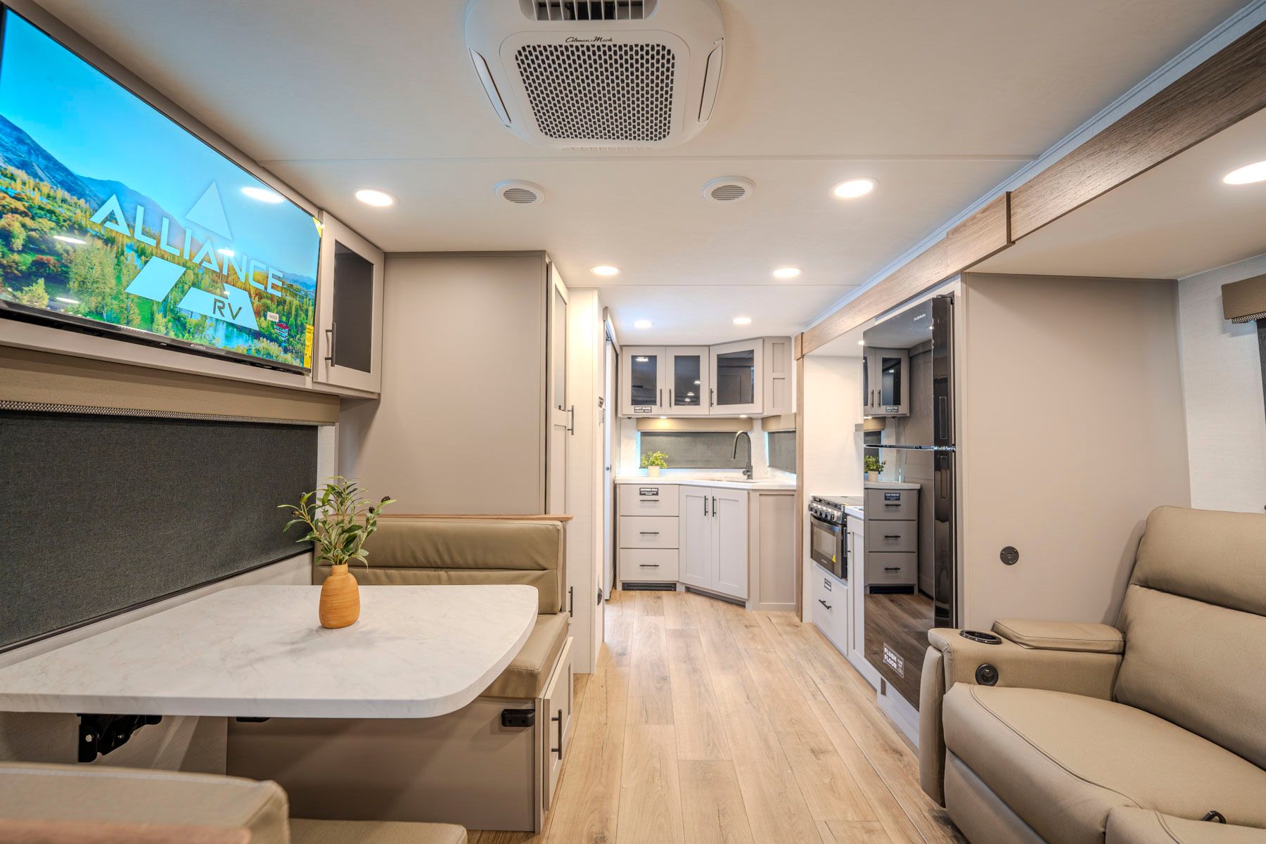 2026 Alliance Delta ML226 interior photo 3