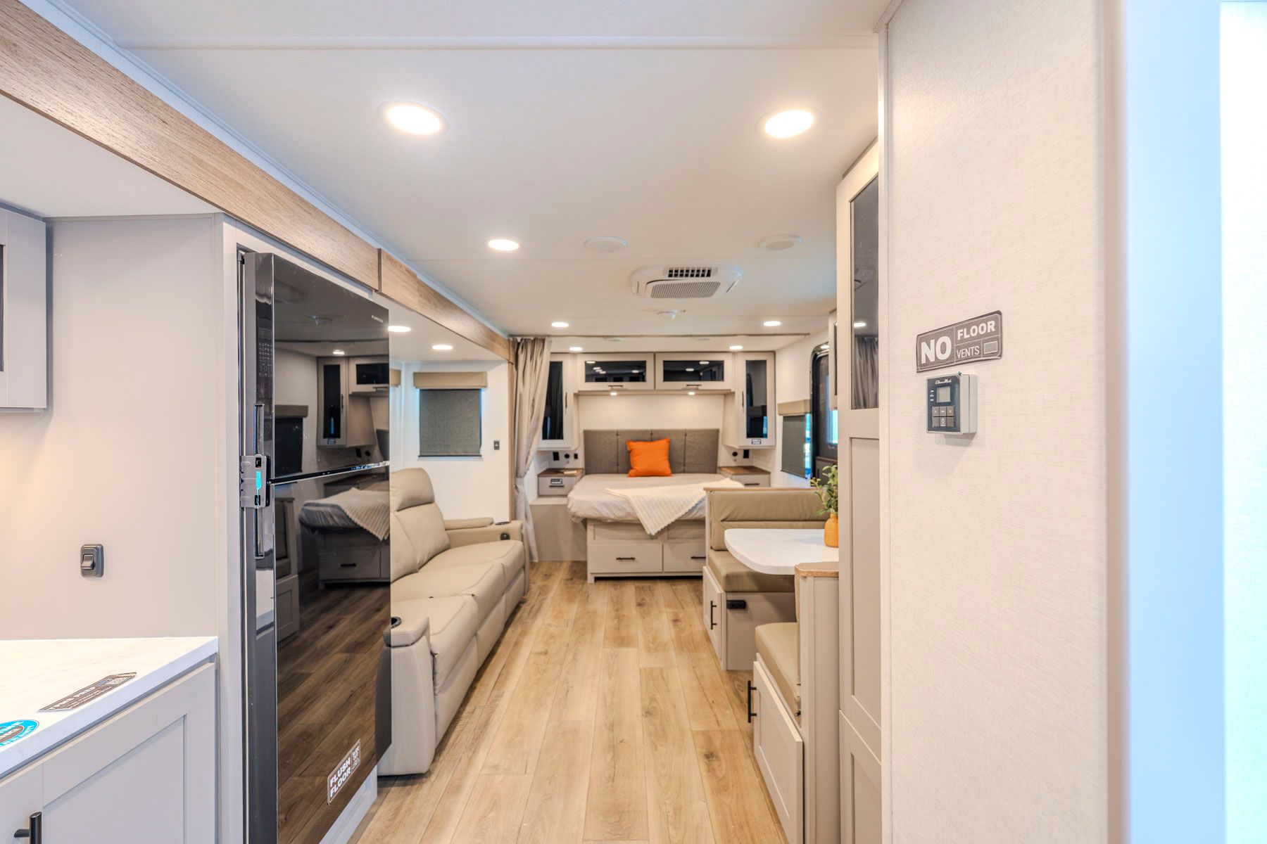 2026 Alliance Delta ML226 interior photo 8