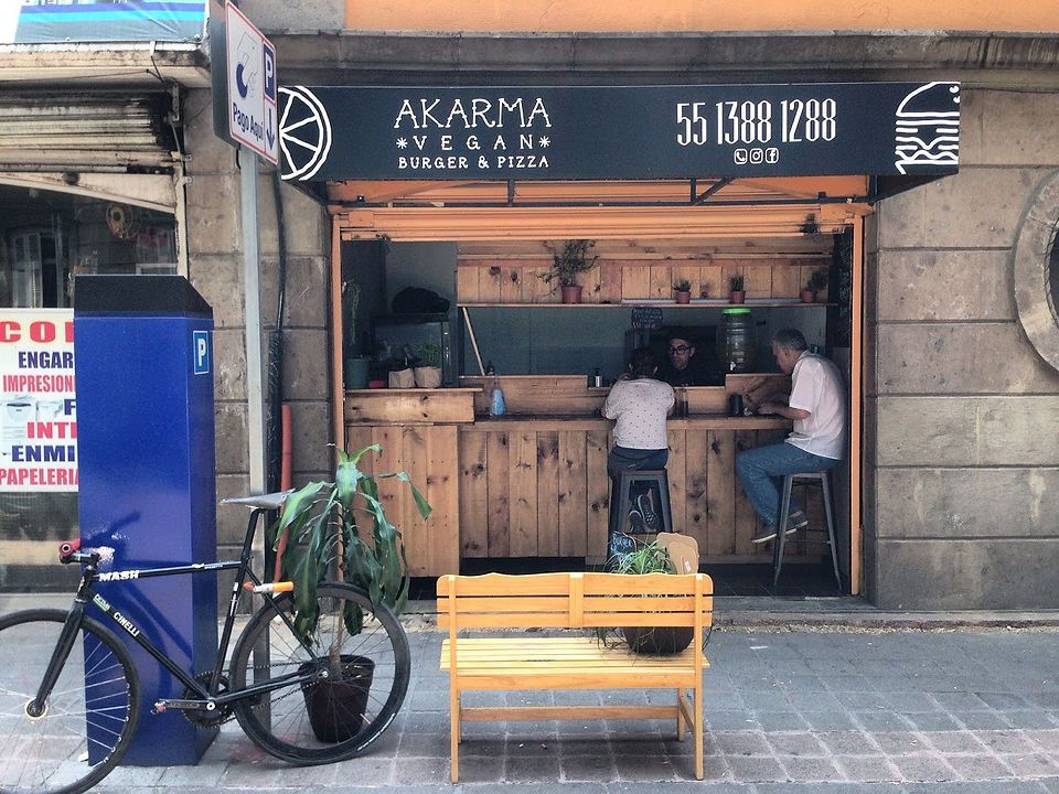 Hamburguesa vegana de Akarma Vegan