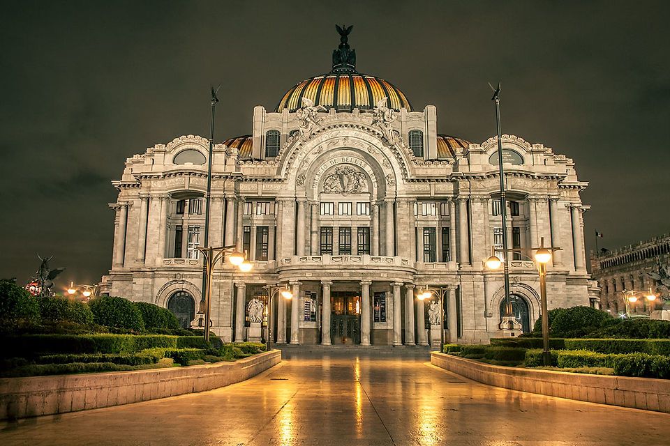 Monumentos y esculturas de la Alameda Central