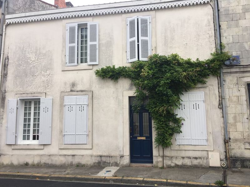 Fueyo Immobilier - Façade de maison 2