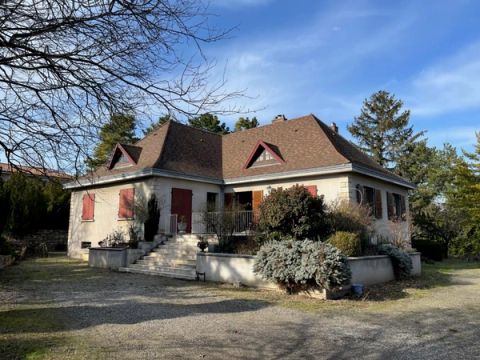 Maison de caractère à Pérignat-Les-Sarliève
