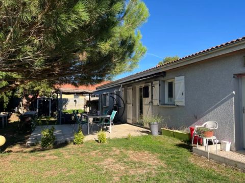 Villa à Coudes