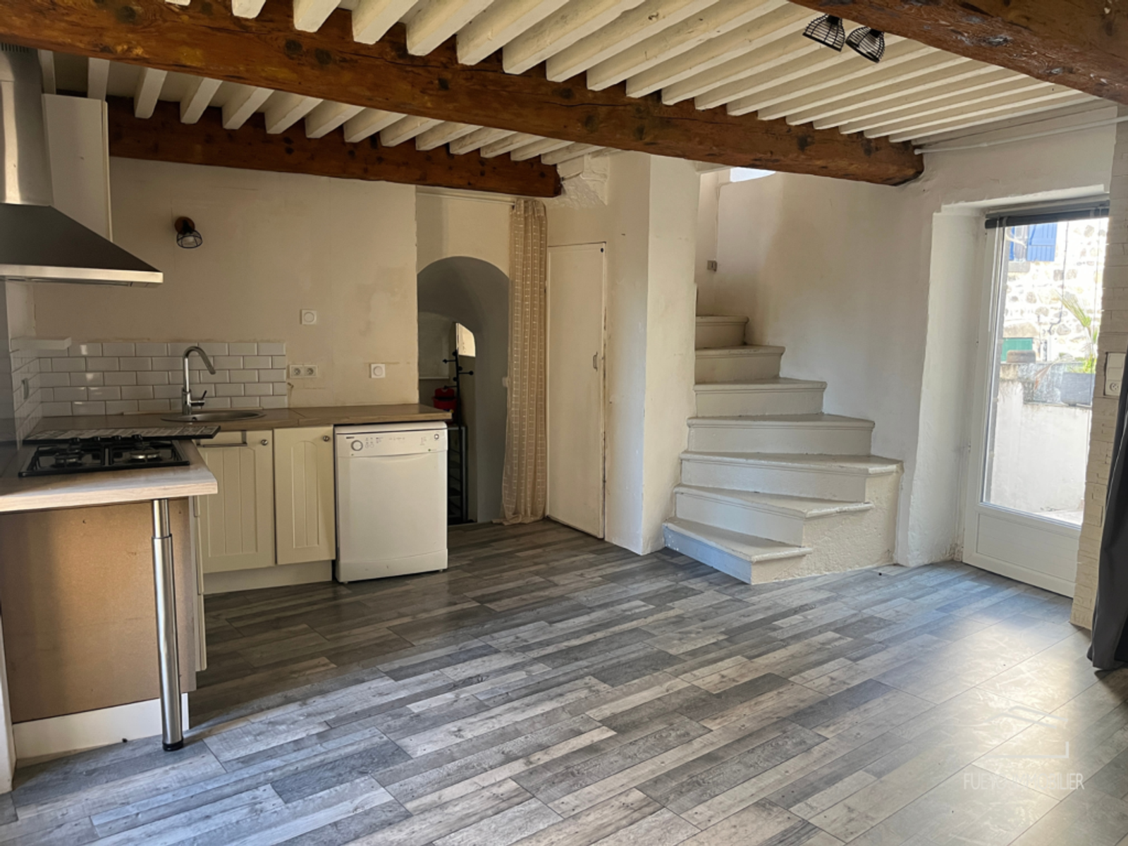 Veyre Monton, maison de bourg à rénover