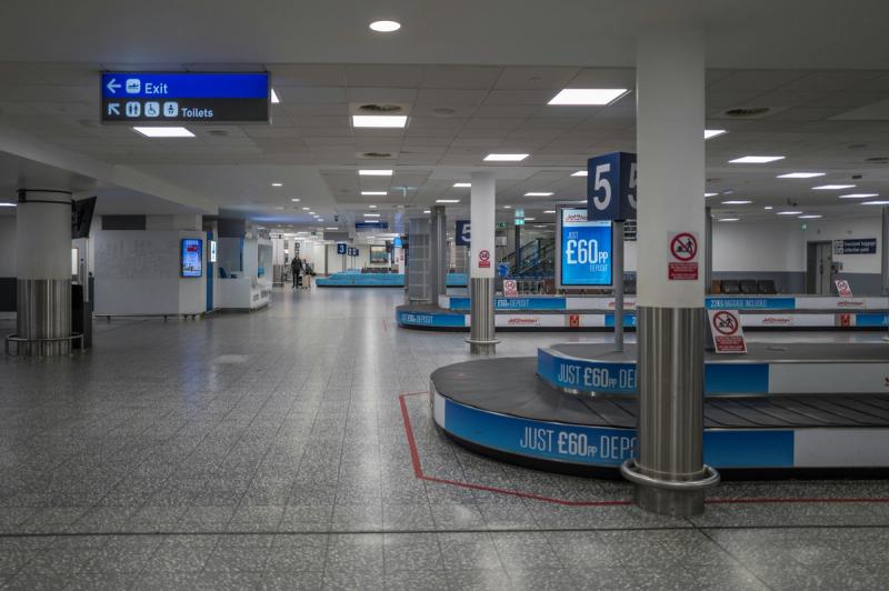 Baggage conveyor belt