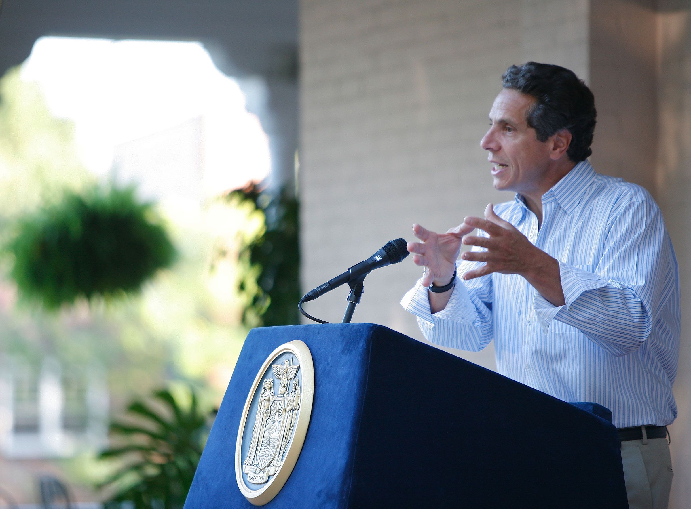 Governor Cuomo orating
