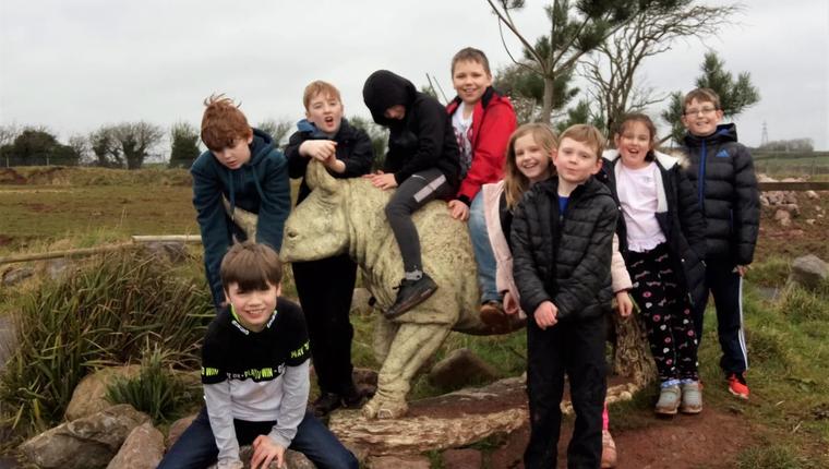 Young people on a playscheme trip to the zoo