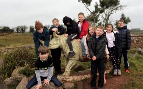 Young people on a playscheme trip to the zoo
