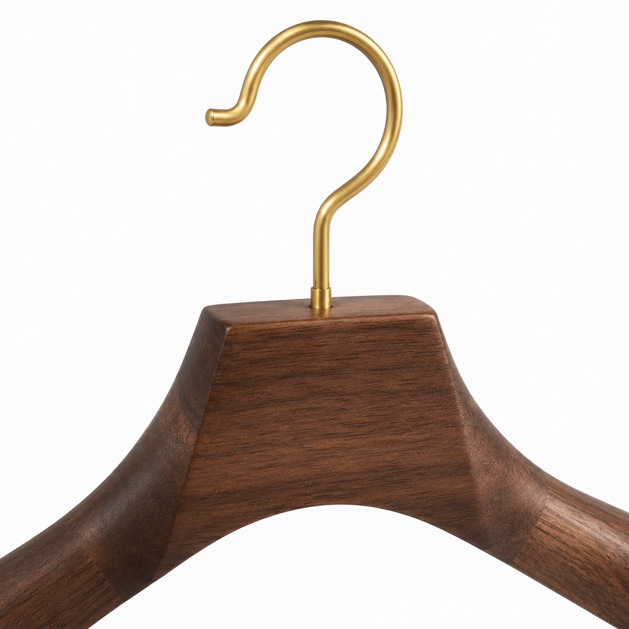 Holz-Kleiderbügel für Sakko und Jacke – Produktansicht 3
