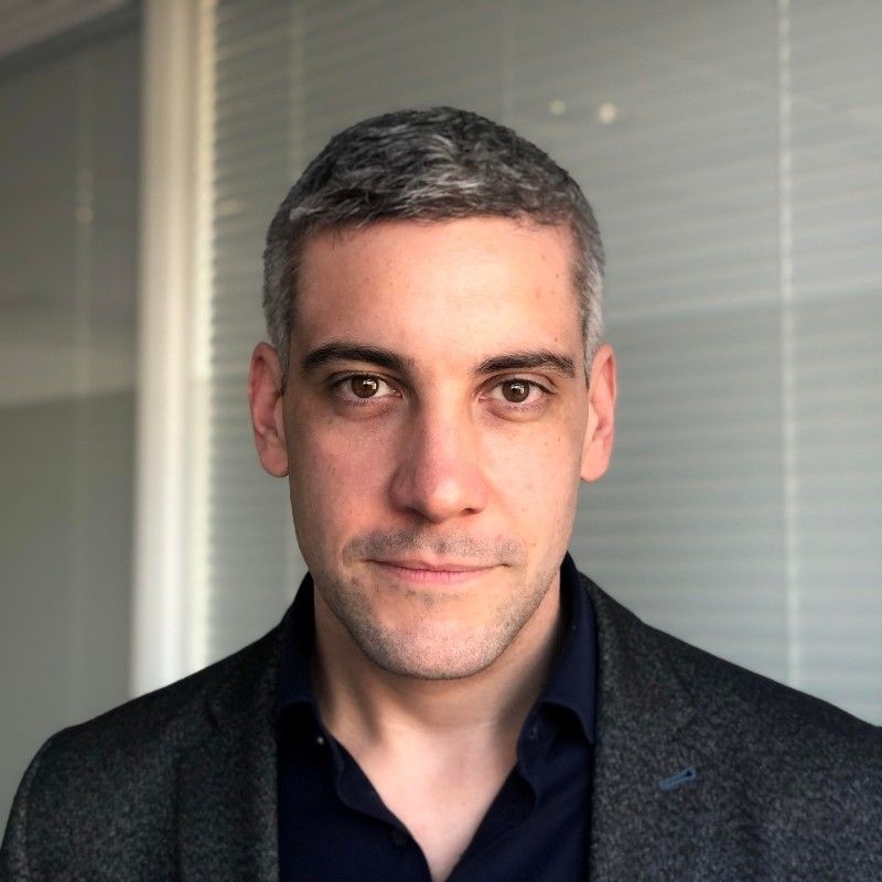 Oliver Parker, VP Commercial International at Blackbird, webinar speaker headshot