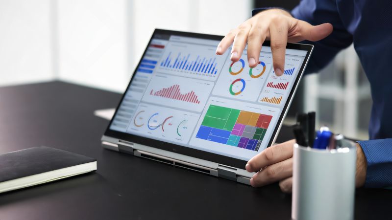 Vari grafici nutrizionali mostrati dell'app Luminatens