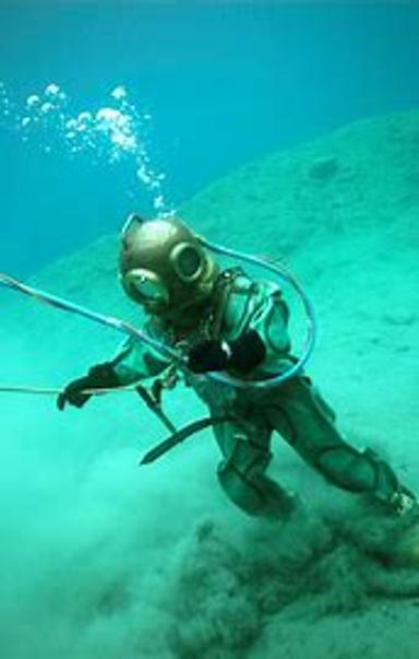 Underwater Pearl Diver