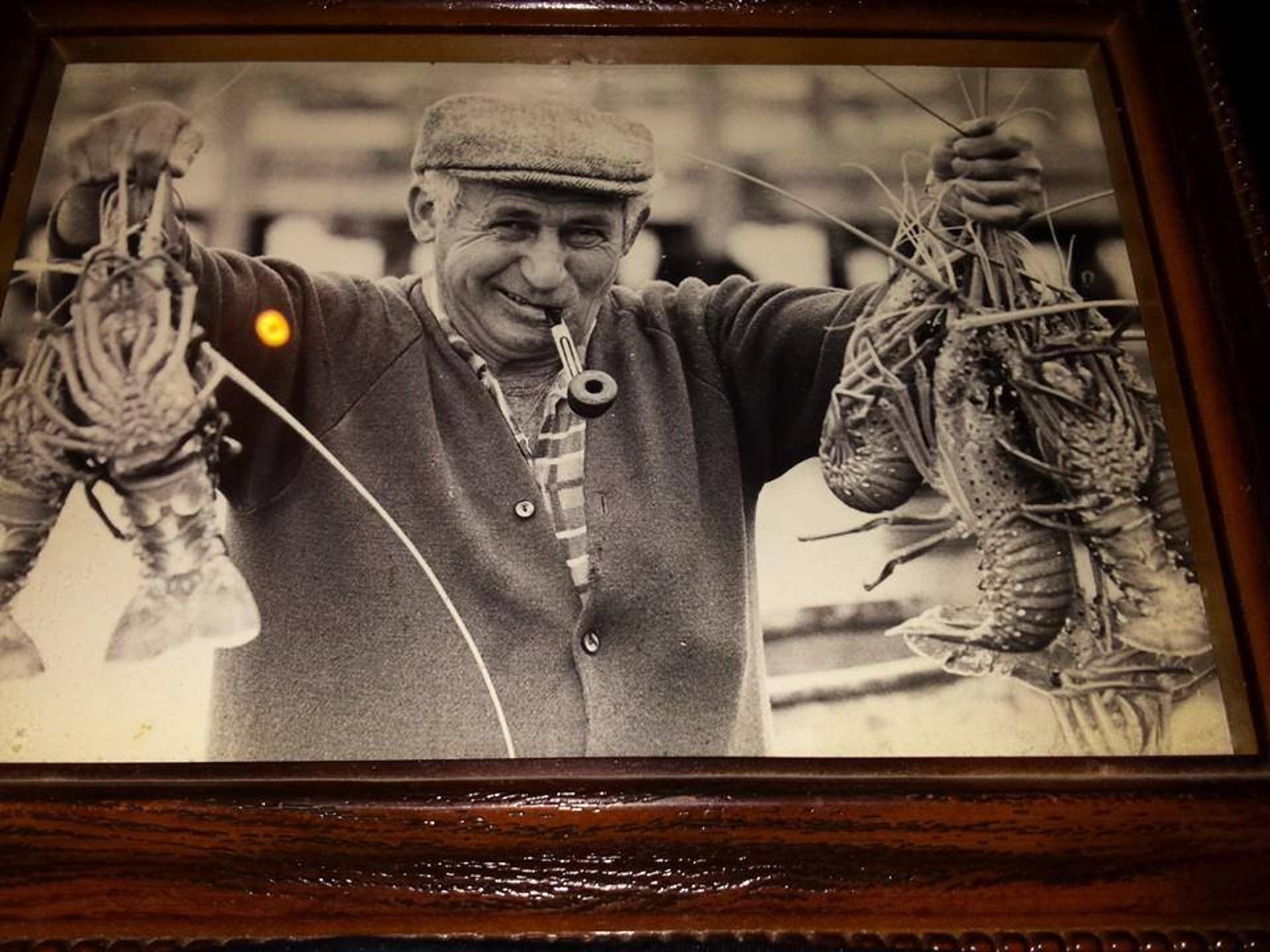 Luigi Santaromita holds crays