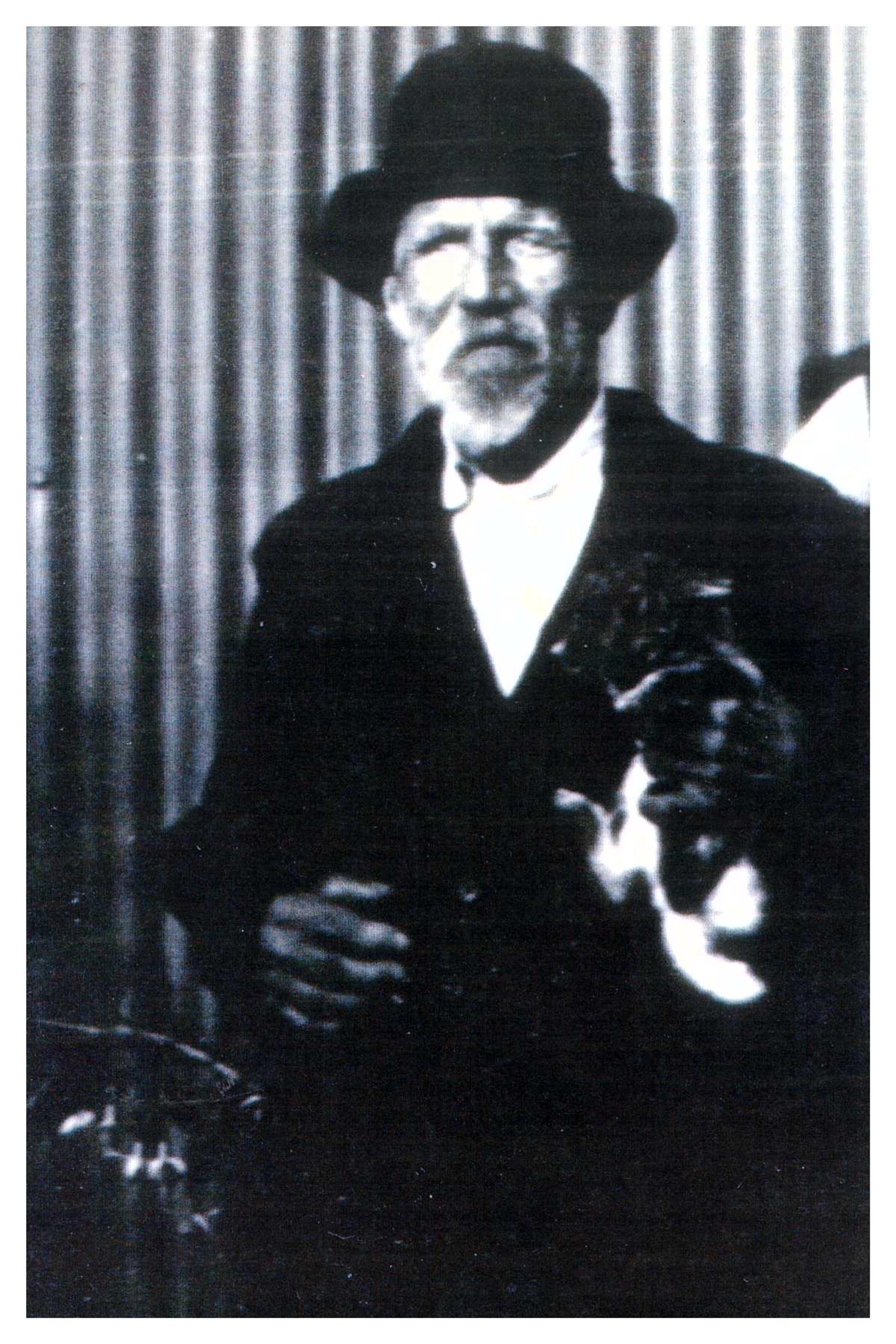 Black and white photo of William Crabby Davis