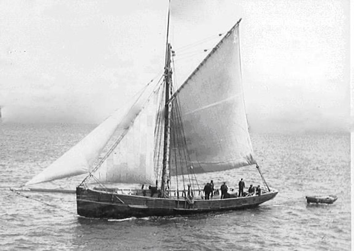 The 14 metre cutter Neptune