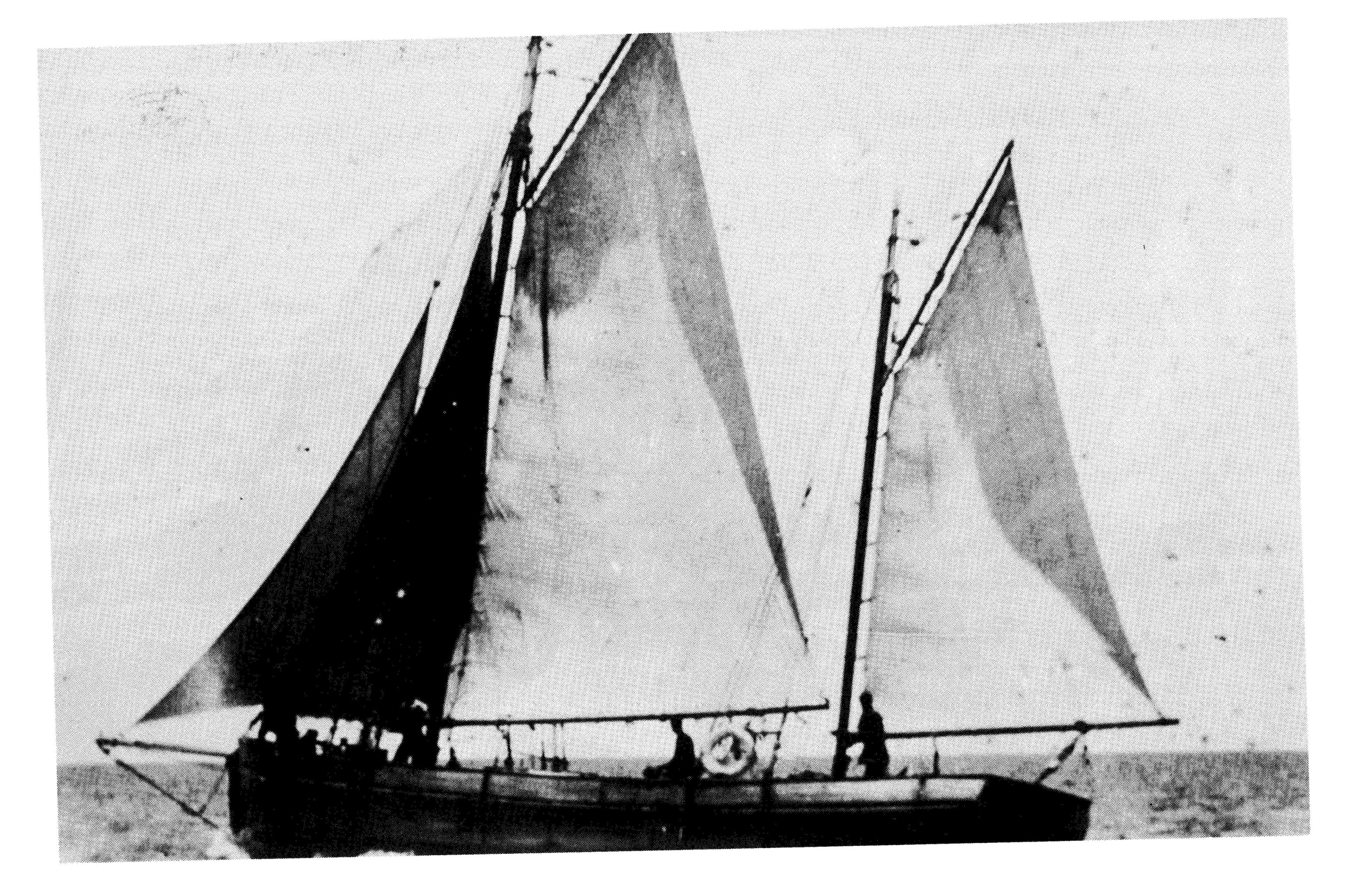 Kia Ora in full sails on way to the Islands