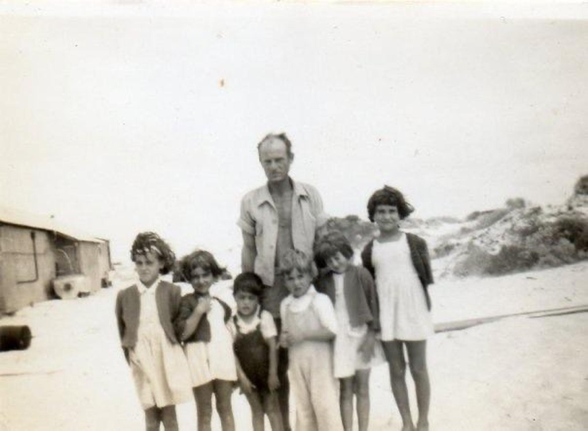 Lancelin 1949 Nancy Miragliotta Pauline Merlino Claude Miragliotta Salvatore Cangemi Paul Merlino Frances Miragliotta Nancy Merlino