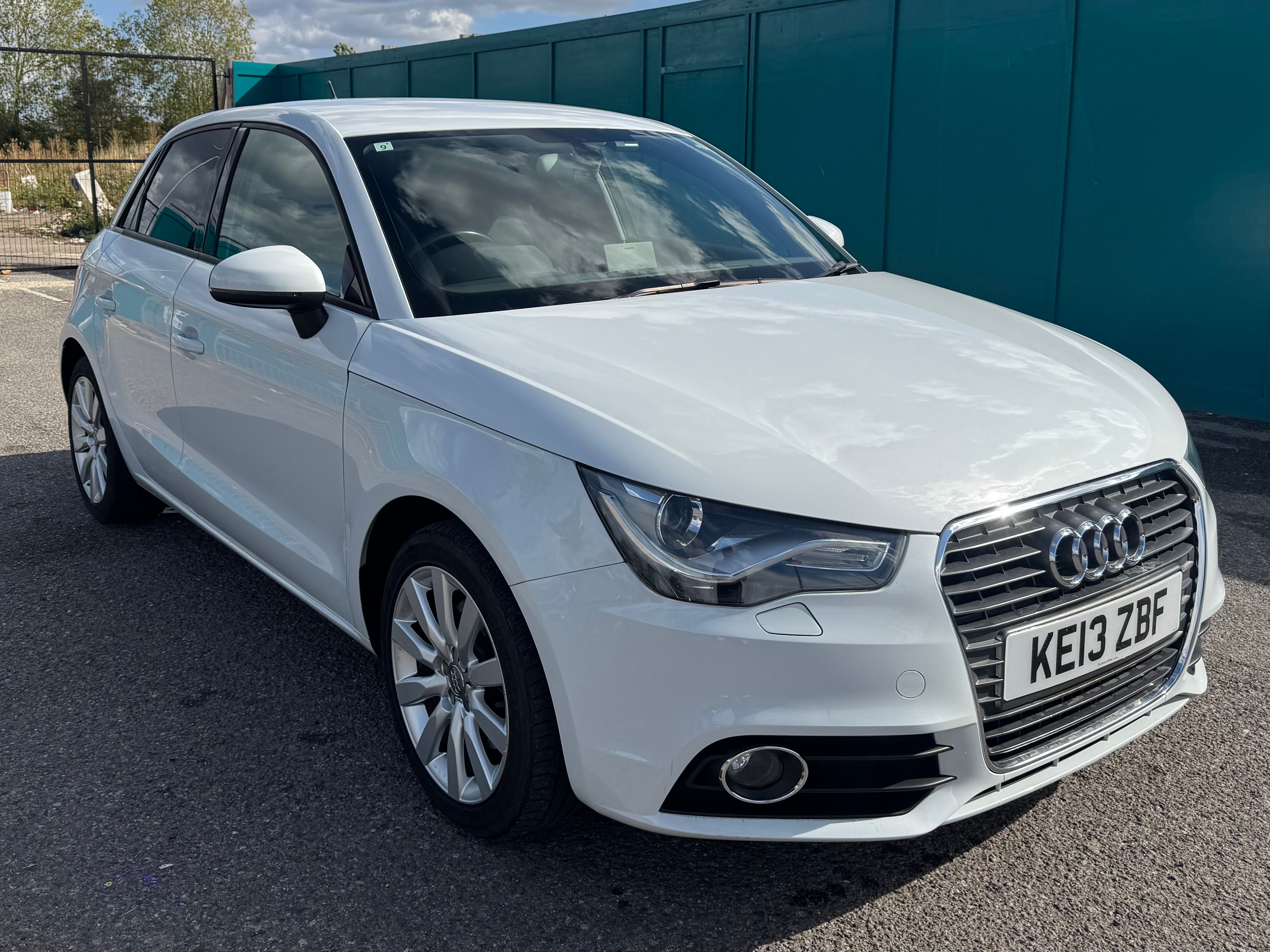 Audi A1 Sport TFSI 1.4L 2013