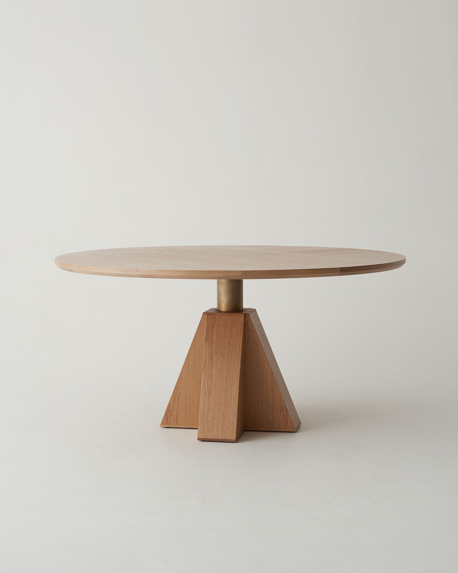 Daniel Boddam - M Table