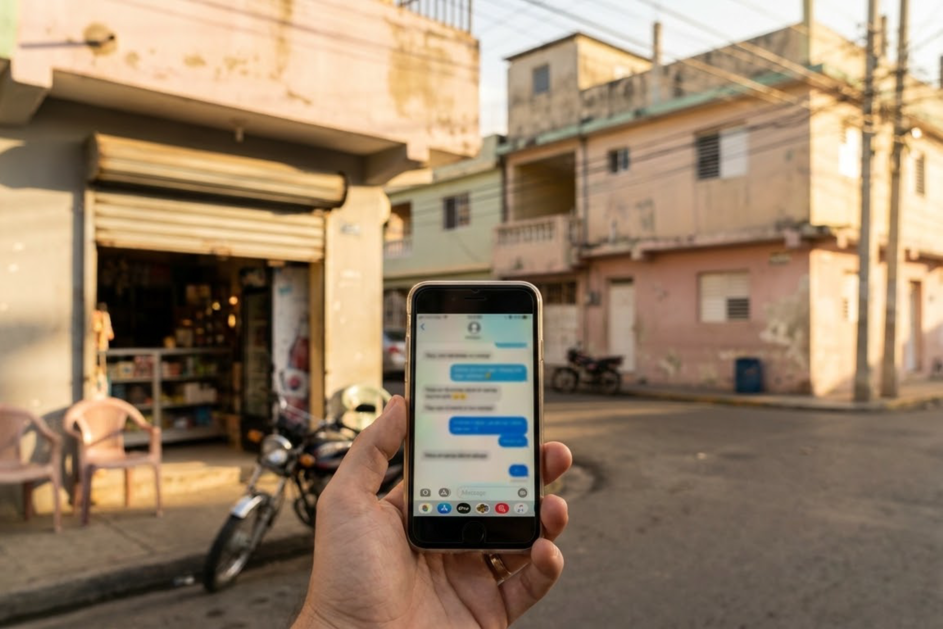 ¿Cómo Encuentran Realmente los Dominicanos un Negocio Local?
