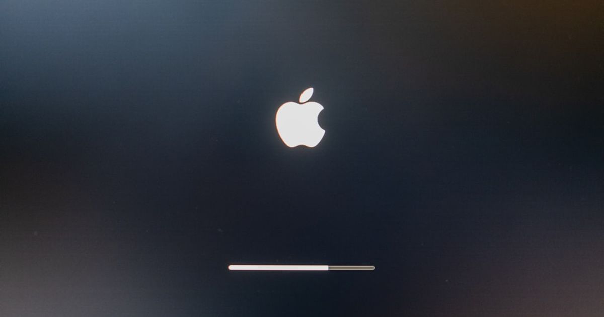 iOS 26 CarPlay Not Working? Fixes for When the Update Breaks It — an apple logo is shown on a black background