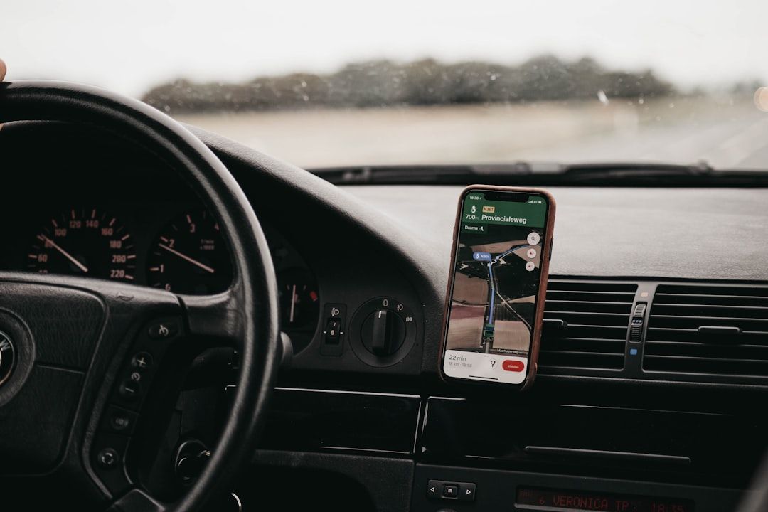 How to Enable Siri for CarPlay (and Keep It Working in iOS 26)