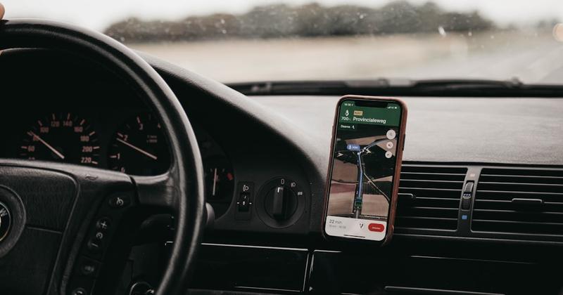 How to Enable Siri for CarPlay (and Keep It Working in iOS 26)