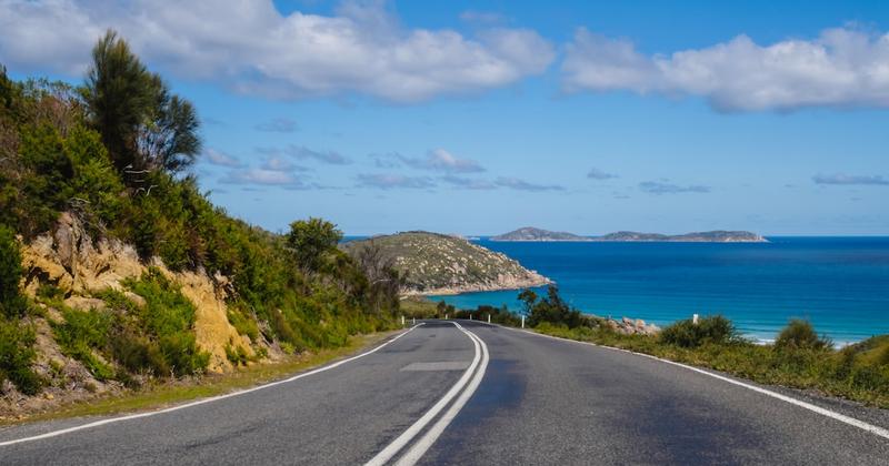 Is Using CarPlay Legal in Australia? Rules by State
