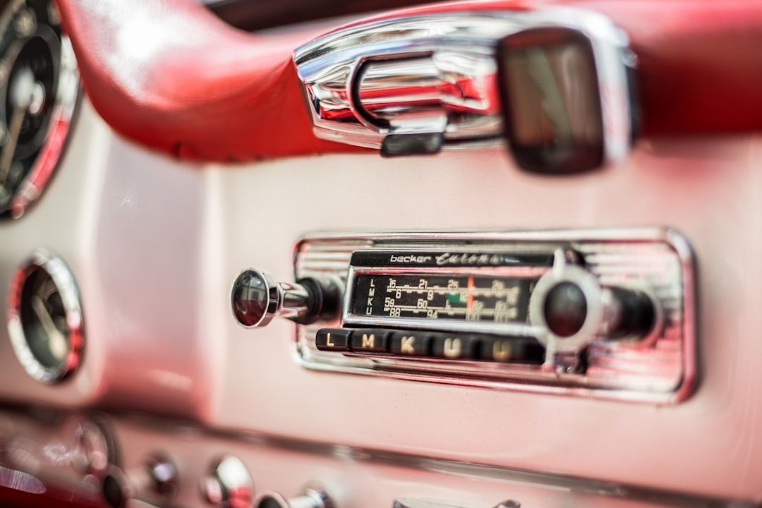 How to Get Live Lyrics on CarPlay (iOS 26 Complete Guide)