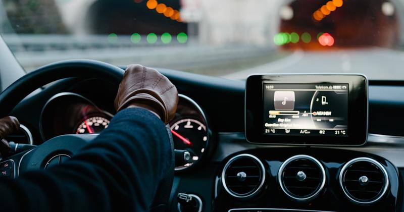 CarPlay Video Streaming Restrictions: What's Blocked, and the Legal Ways Around It