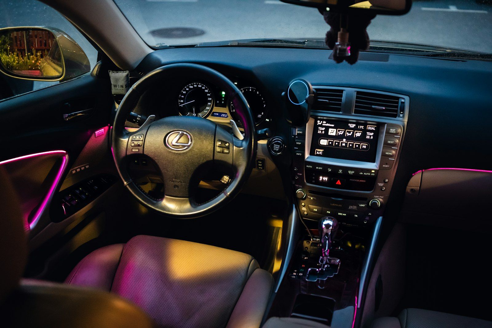 How to Customize CarPlay in iOS 26: The Complete Personalization Guide