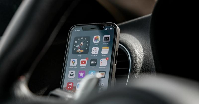 How to Add Apps to CarPlay: 4 Ways to Do It on iPhone