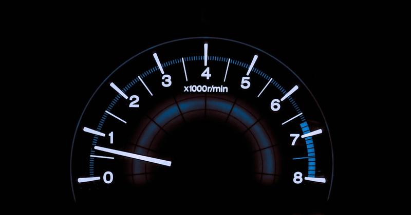 How to Get a Speedometer on CarPlay in iOS 26