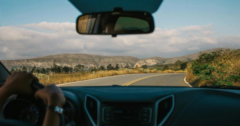 CarPlay Screen: How to Get One in Any Car (and Fix a Black One)