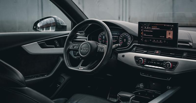 Audi CarPlay Not Working? The Field-Tested Fix Order (A3, A4, Q5, e-tron GT)