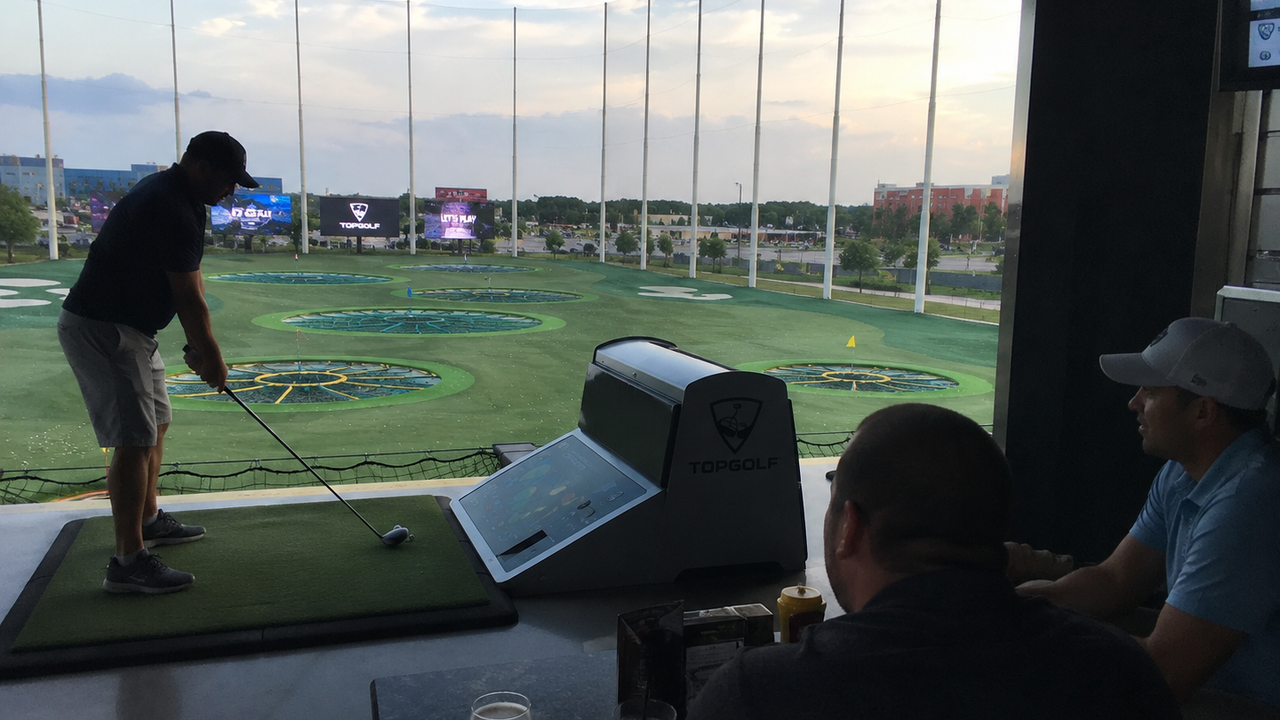 PopStroke or Topgolf? North San Antonio’s Golf Entertainment Destinations Cater to Every Player