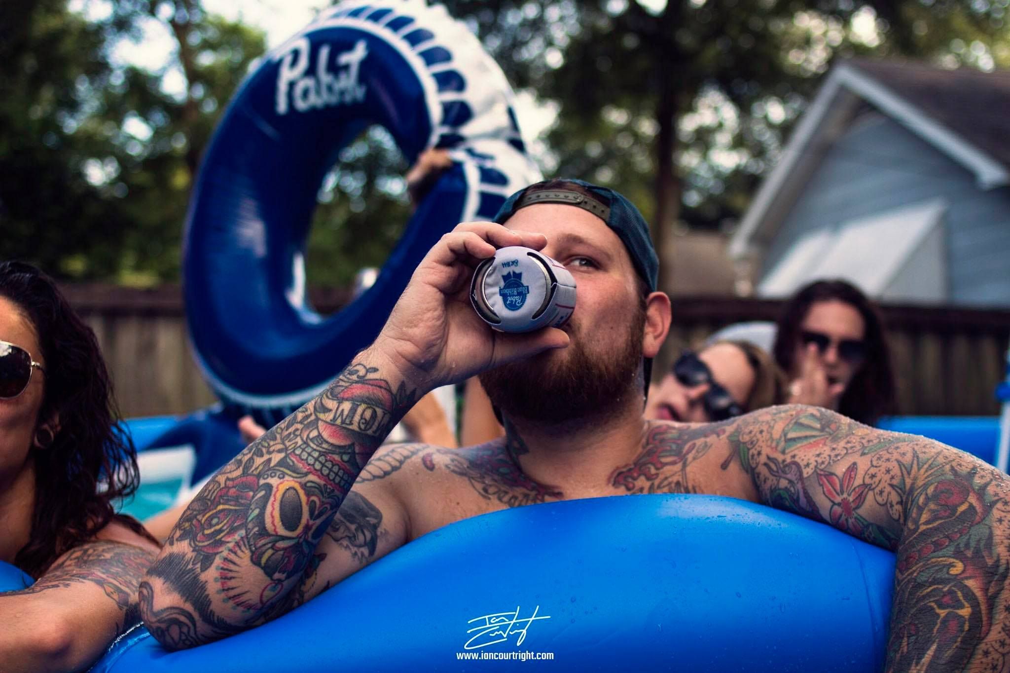 Pabst Blue Ribbon - Image 3