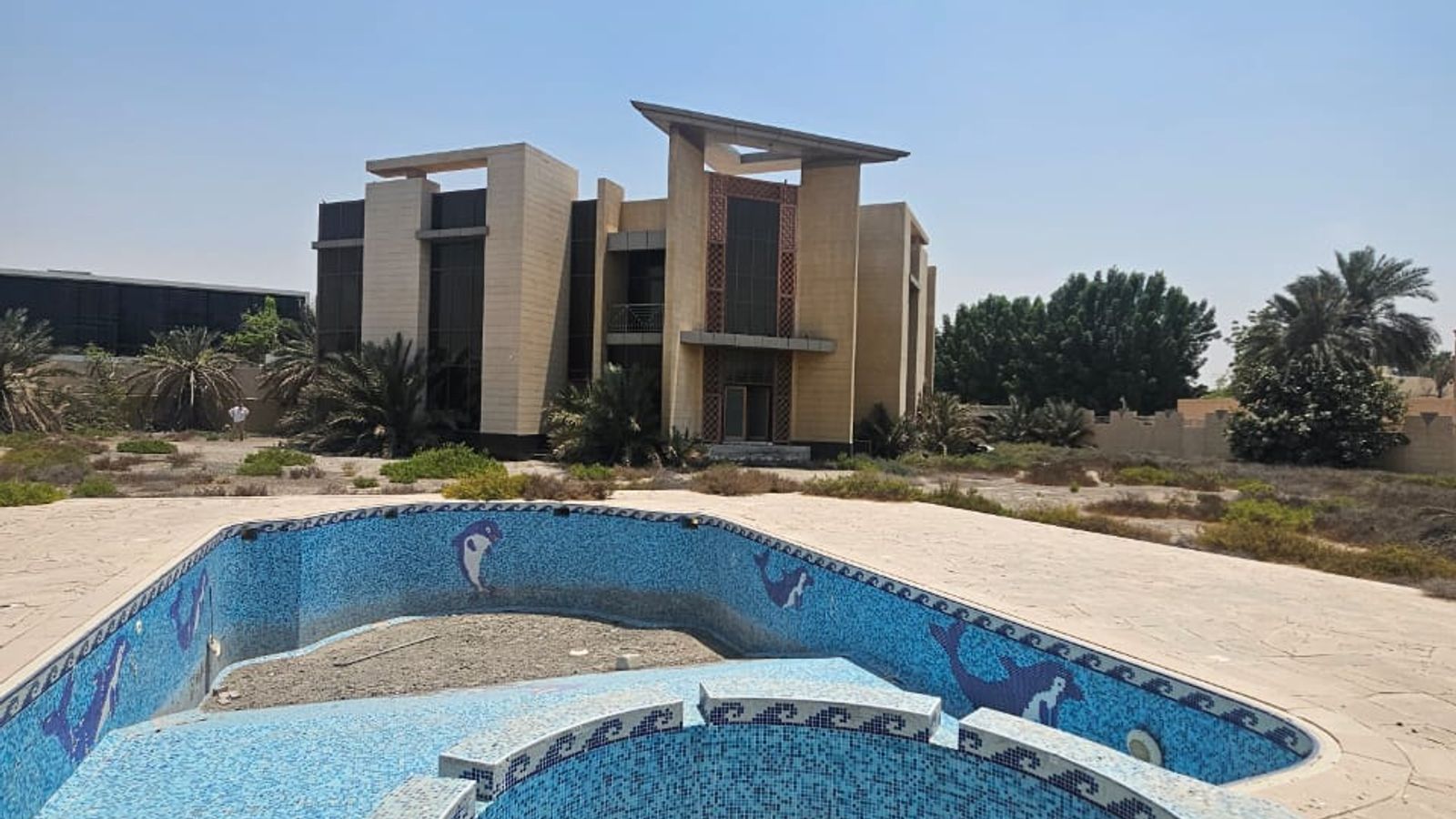 Umm Al Sheif Villa — view 4