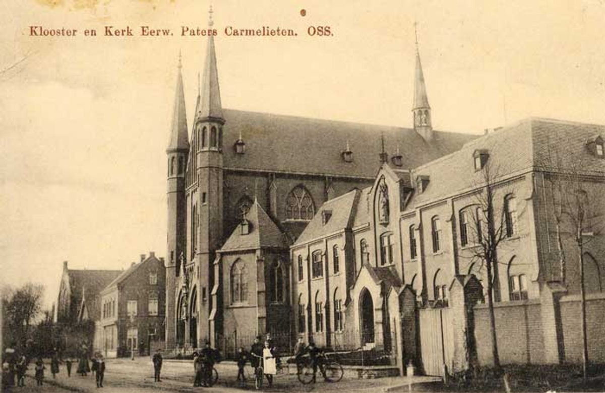 Het Karmelietenklooster in 1918