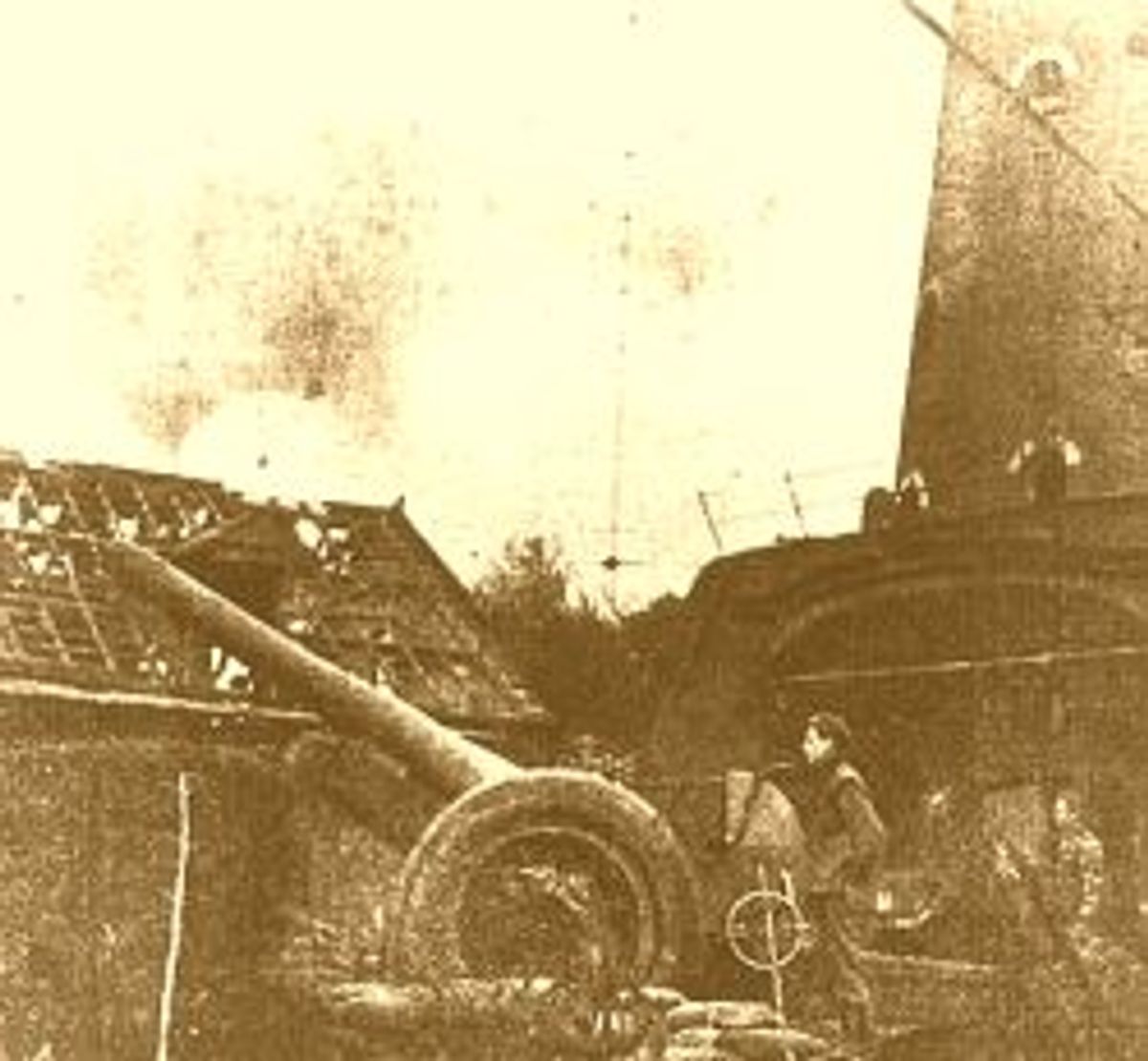 Een Engels gevechtswapen bij de molen in Oeffelt.